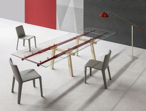 Tracks-Extendable-Table-by-Alain-Gilles-for-Bonaldo_rushi_sq.jpg