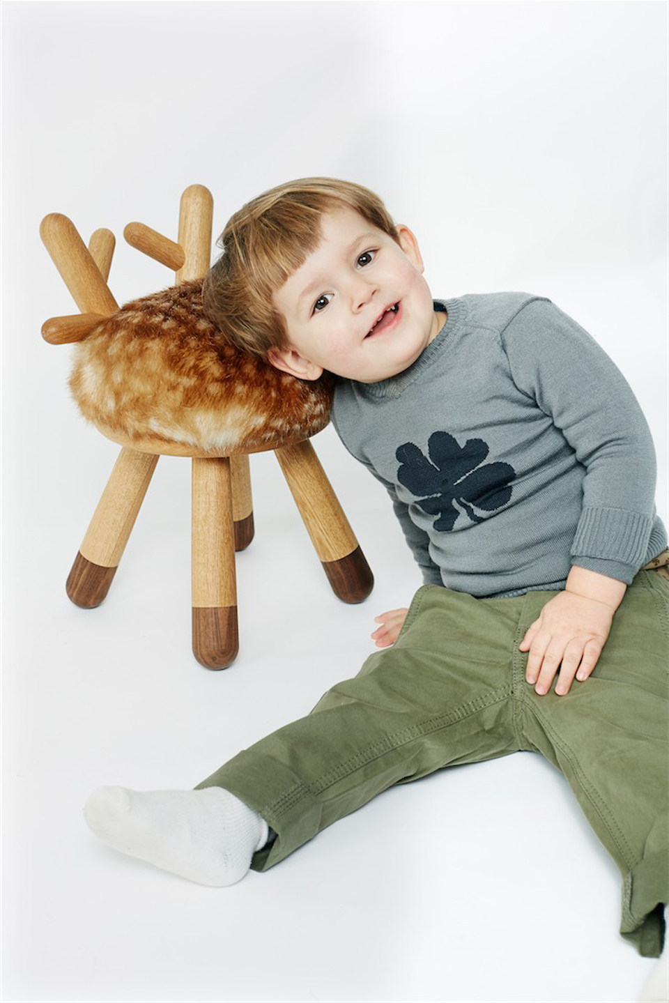 bambi-inspired-chair-for-children-4.jpg