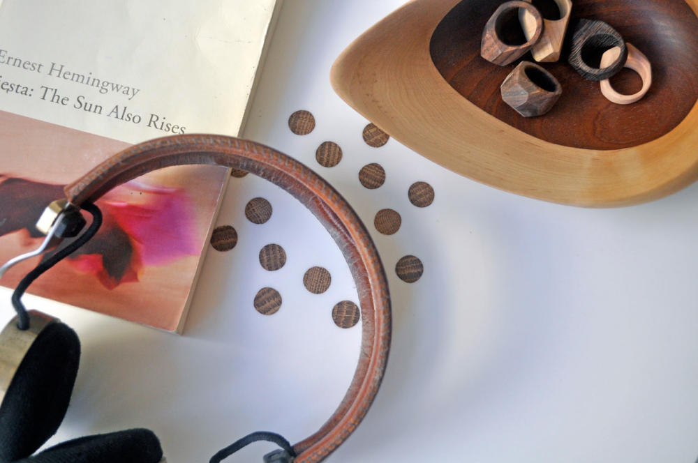 Bundle-Side-Table-Ampersand-1.jpg