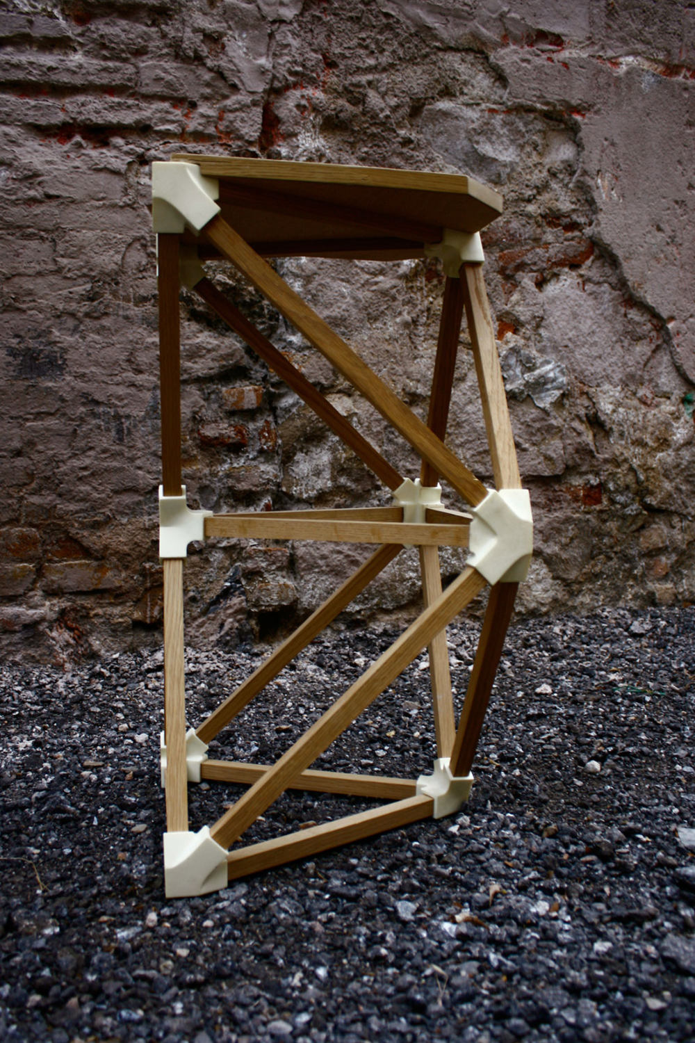 benjamin-migliores-octahedrons-stool-4.jpg
