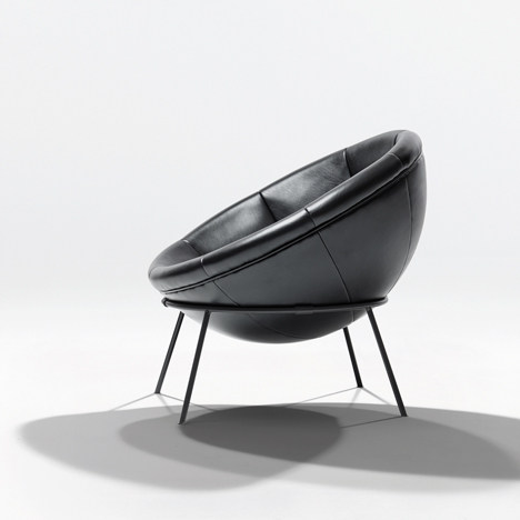 Bowl-chair-by-Lina-Bo-Bardi-reissued-by-Arper_rushi_1.jpg