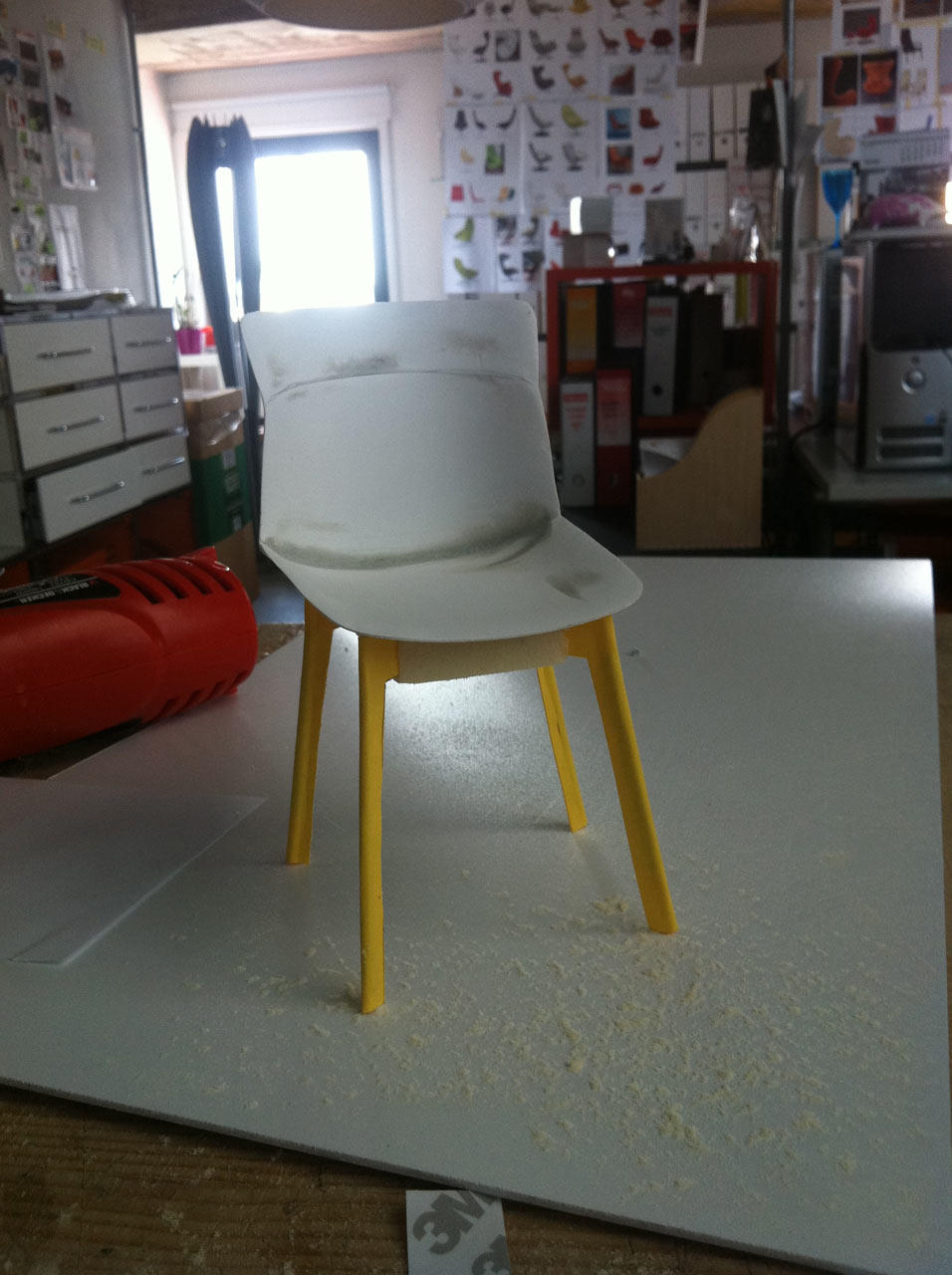 Decon-Motek-Chair-CASSINA-Luca-Nichetto-1.jpg