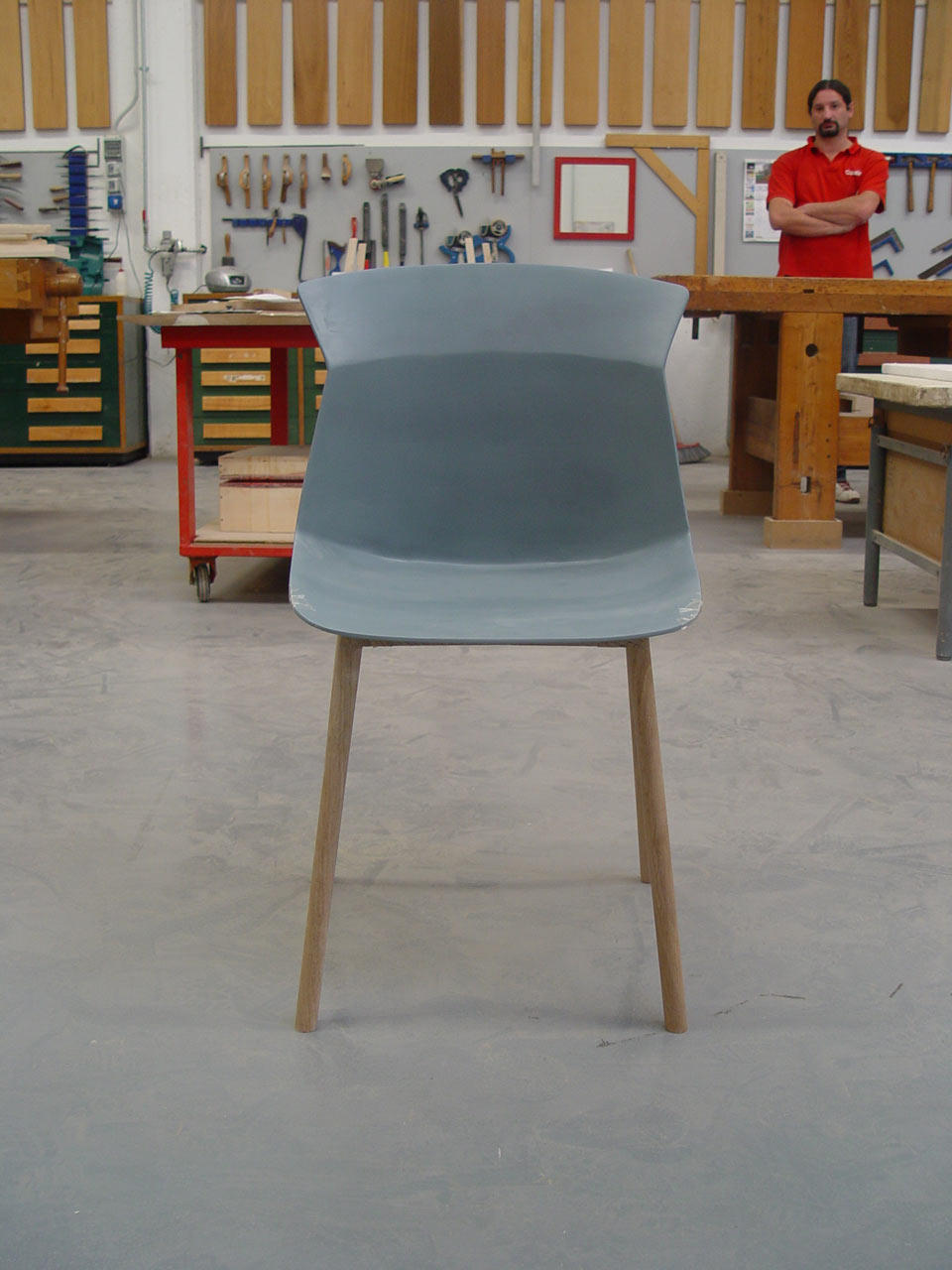 Decon-Motek-Chair-CASSINA-Luca-Nichetto-1.jpg