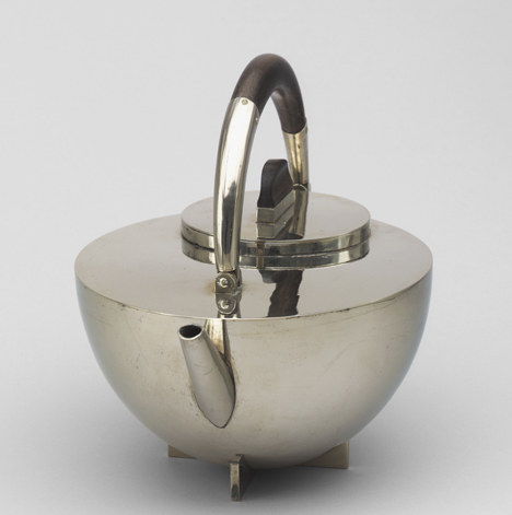 Kitchen-from-the-Unité-d’Habitation-Marseille-France-by-Charlotte-Perriand-with-Le-Corbusier-and-ATBAT-c.-1952_Designing-Modern-Women-at-MoMA_rushi_24.jpg