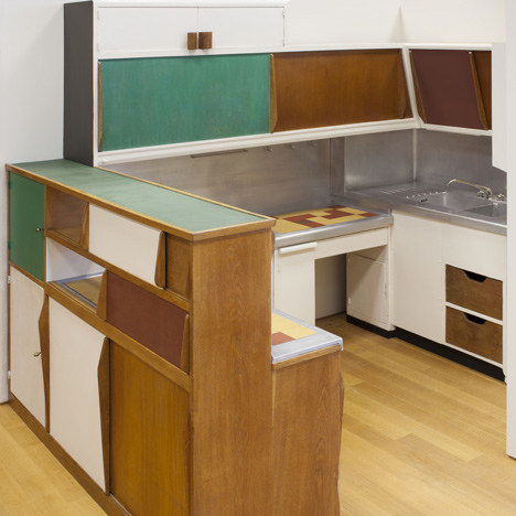 Kitchen-from-the-Unité-d’Habitation-Marseille-France-by-Charlotte-Perriand-with-Le-Corbusier-and-ATBAT-c.-1952_Designing-Modern-Women-at-MoMA_rushi_24.jpg