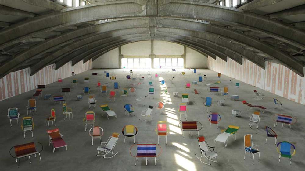 100-chairs-charity-by-marni-gessato-gblog-11.jpg