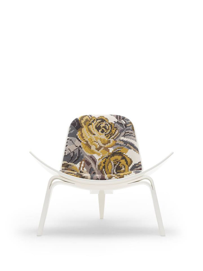 shell-chair-by-hans-wegner-50th-maharam-collaboration-1.jpg