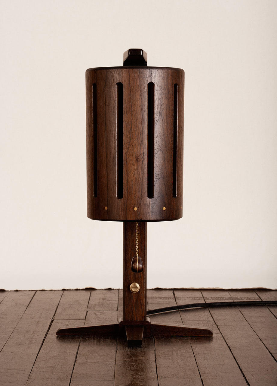 Roman-Williams-MatterMade-1-Woodrum-Table-Lamp.jpg