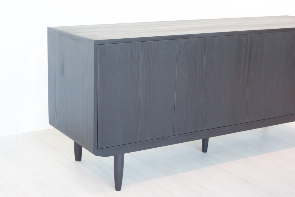 sideboard-002.jpg