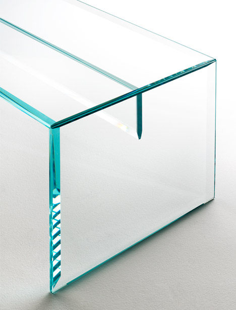 Prism-glass-closet_Tokujin-Yoshioka_Glas-Italia_rushi_468_6.jpg