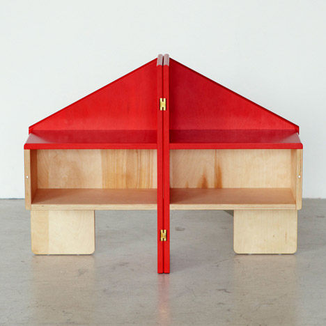 Dollhouse-Chair-by-Torafu-Architects_rushi_sq.gif