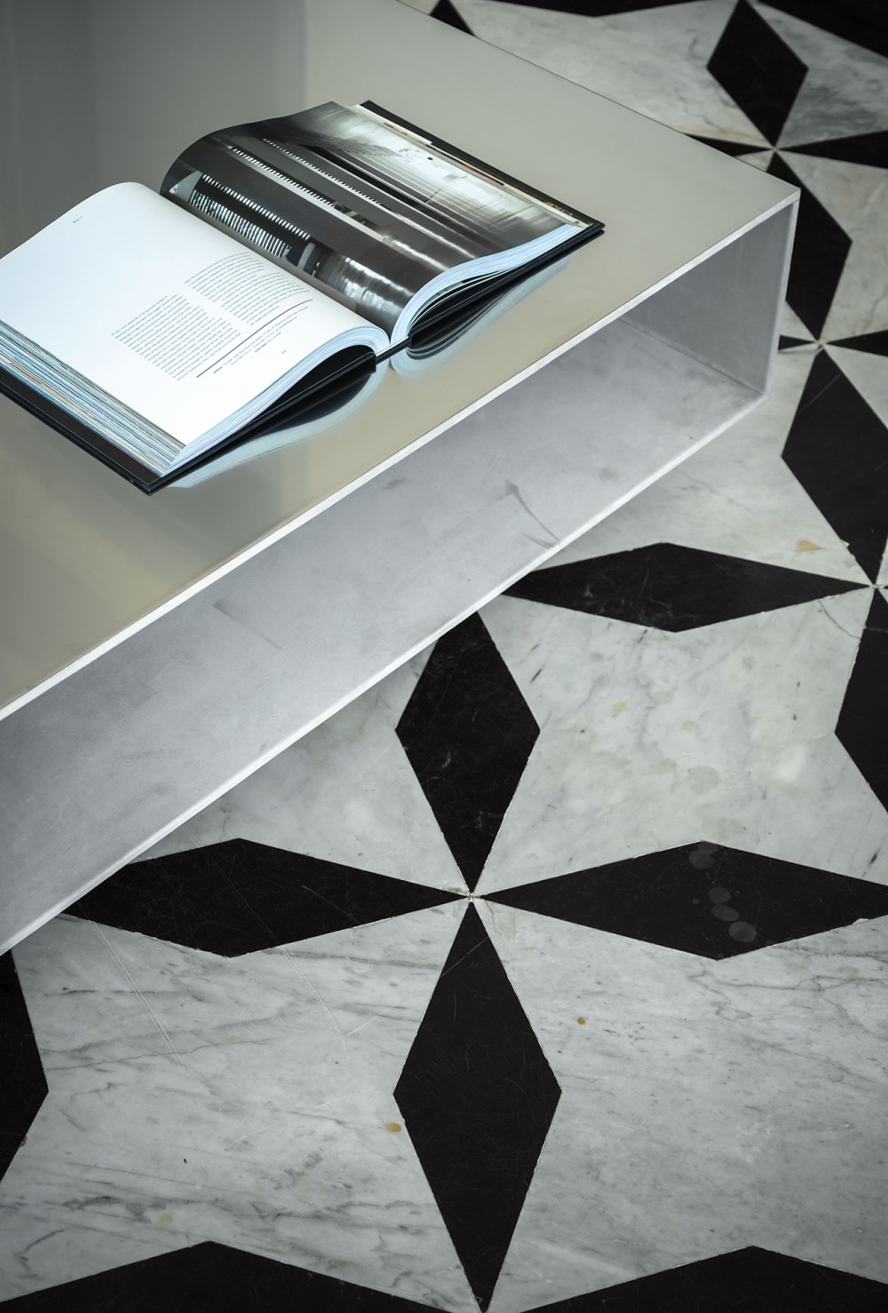Miroir_tavolino_01.jpg