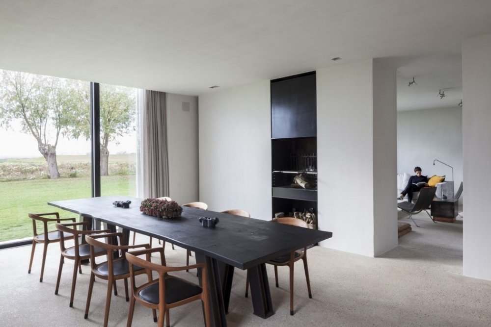 016-farmhouse-knokkeheist-govaert-vanhoutte-architects-1050x700.jpg