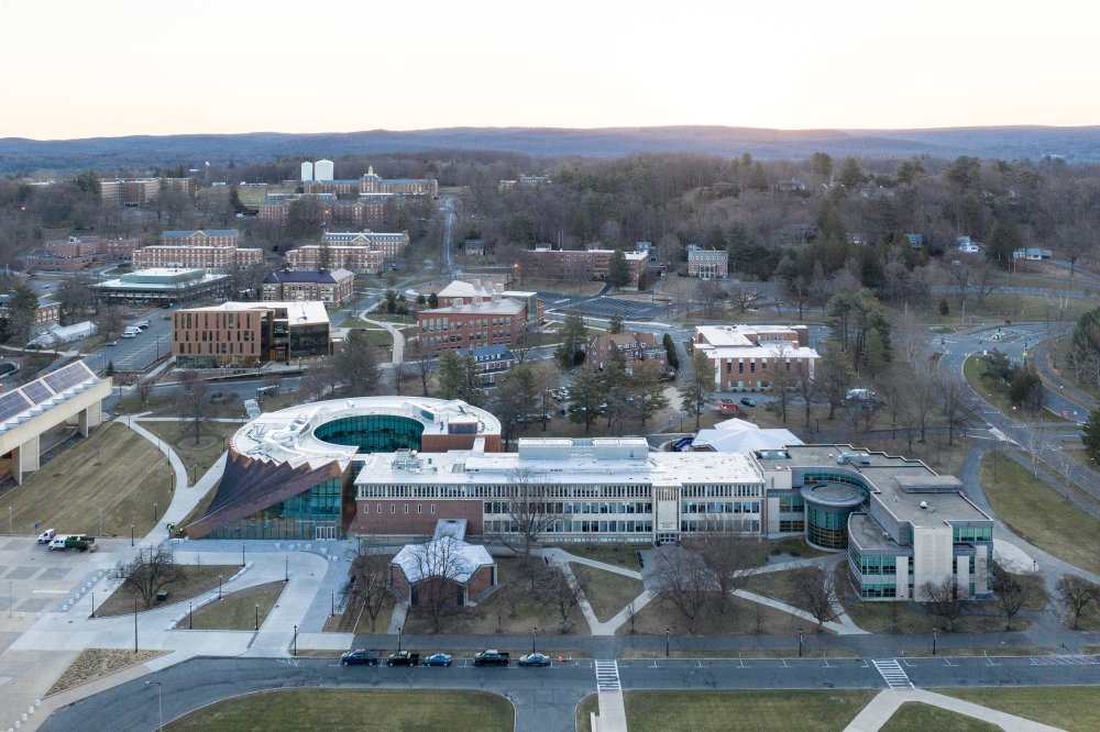 06_BIG_ISOM_UMass-Isenberg_Business-Innovation-Hub_Image-by-Laurian-Ghinitoiu.jpg