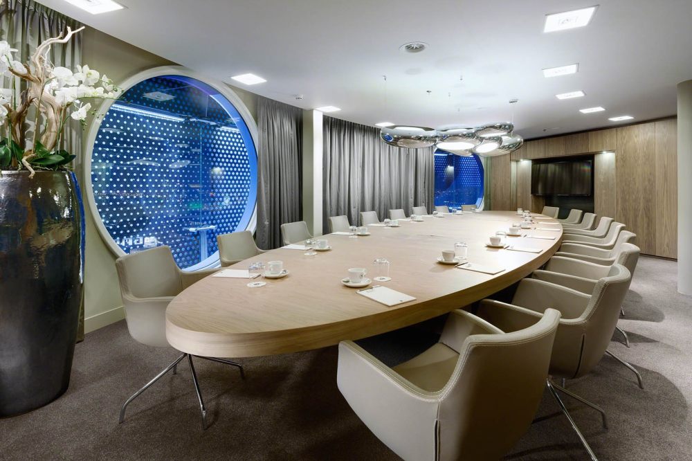 6b-exclusive-boardroom.jpg