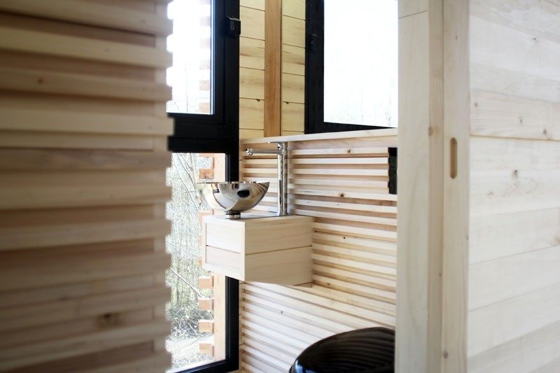 7-bath-wood.jpg