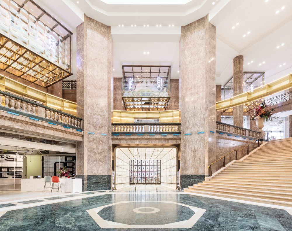 29_Galeries-Lafayette-Champs-Elysées-Atrium_3-c-Delfino-Sisto-Legnani-e-Marco-Cappelletti-avril-2019.jpg