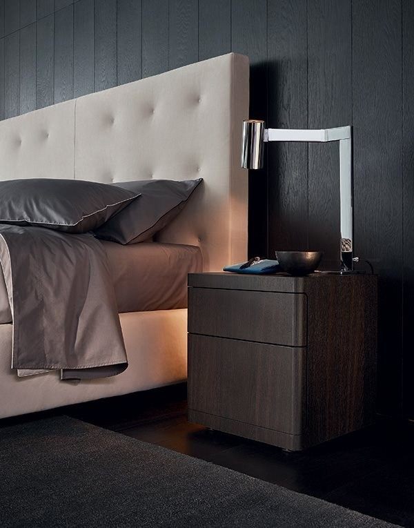 Poliform 波利弗姆品牌 意式简约家具资料及落地产品_YOU-Bedside-table-Poliform-128586-rele64239e7.jpg