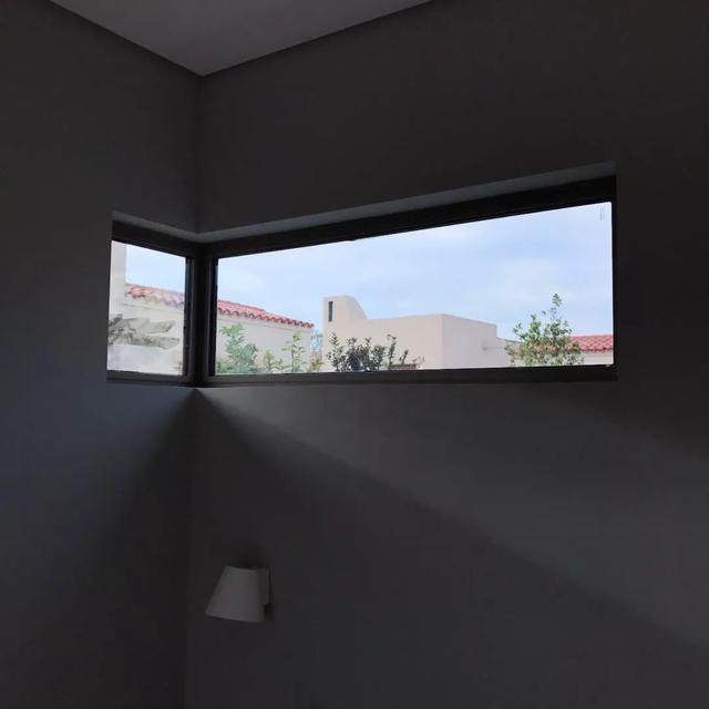 她买下400m²的白房子，4个月逛80家淘宝店，造..._她买下400m²的白房子，4个月逛80家淘宝店，造...-20.jpg