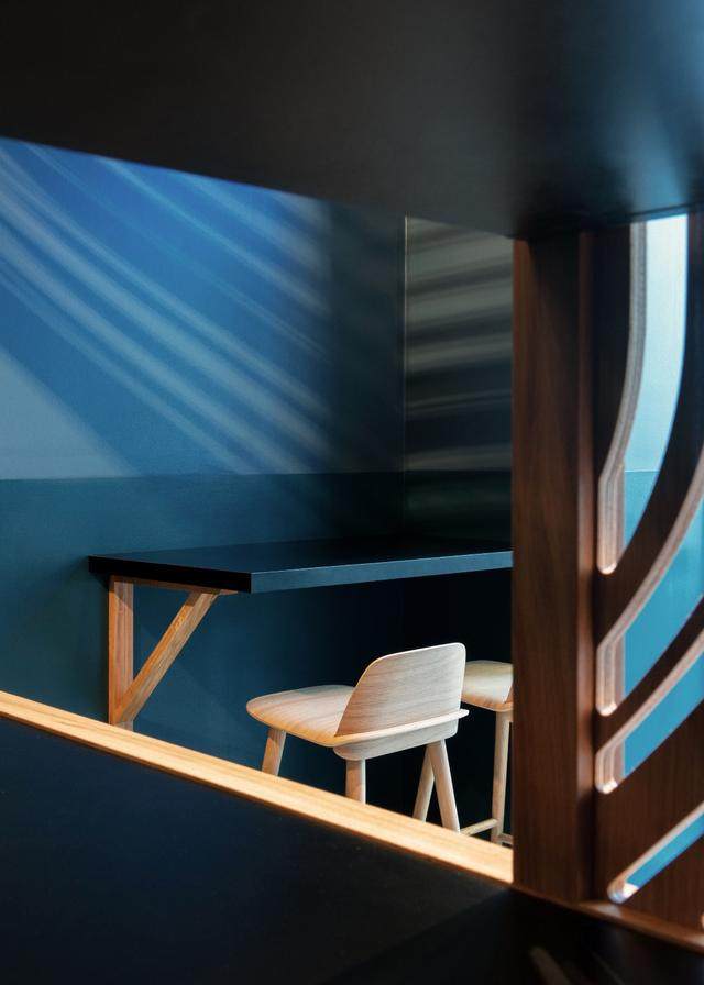 法国FRESH SUSHI寿司餐廳 变幻曲线 虚幻空间 高級餐廳設計案例_法国FRESH SUSHI寿司餐廳 变幻曲线 虚幻空间 高級餐廳設計案例-3.jpg