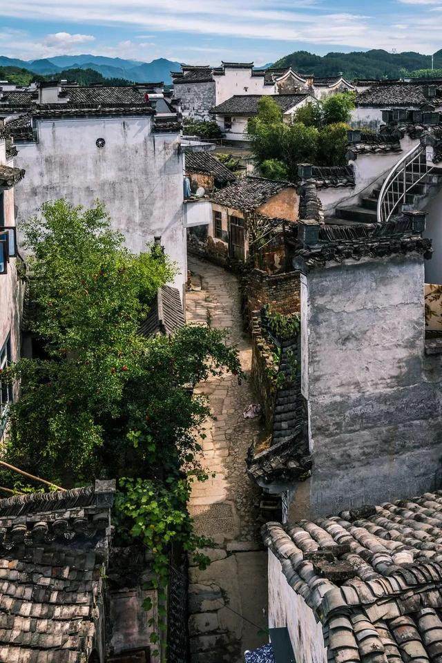 50个中国最美的古村镇，余生慢慢走遍_50个中国最美的古村镇，余生慢慢走遍-31.jpg