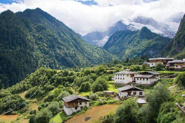 雨崩，一个让你眼睛在天堂，身体在地狱的人间胜境-31.jpg