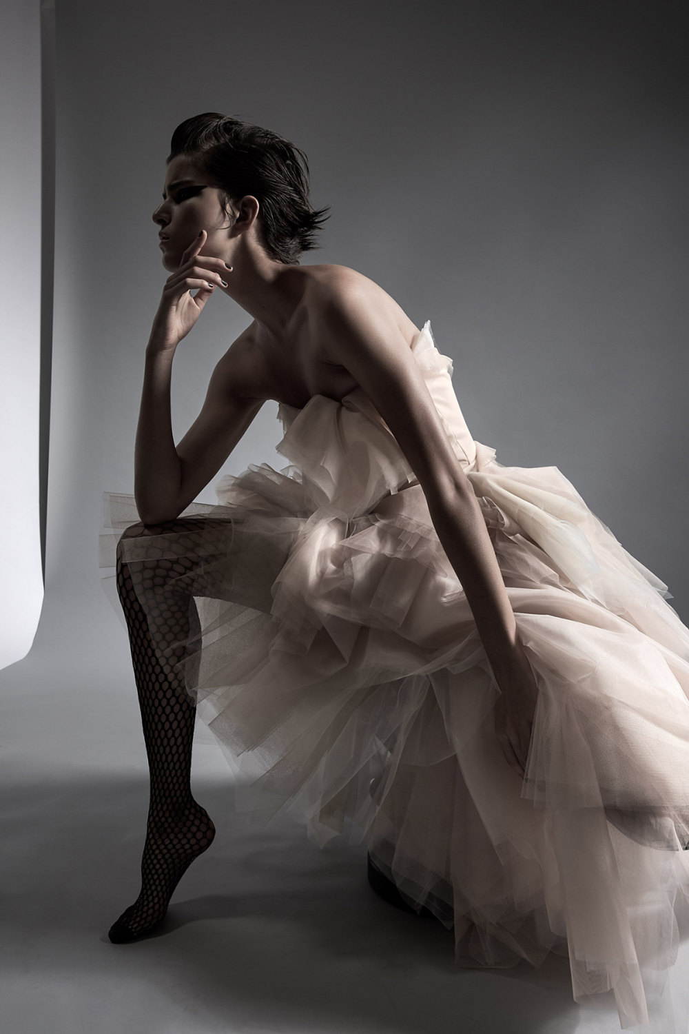 Maticevski时装系列設計師用一件浪漫的连衣裙打破了心情-41.jpg