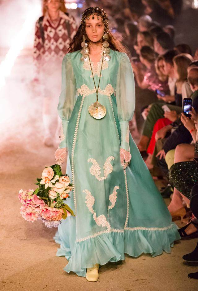意大利奢侈时装品牌Gucci秋冬精华时装复古季02-24.jpg