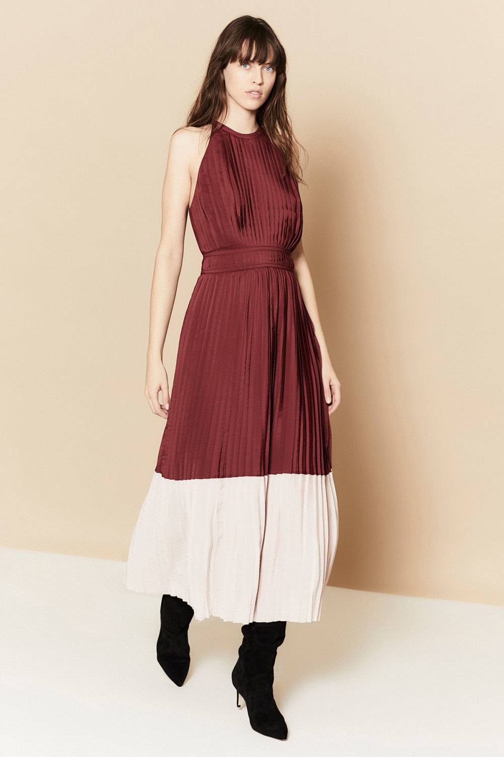 Joie时装系列漂亮的印花连衣裙和针织上衣进一步更新了外观-9.jpg