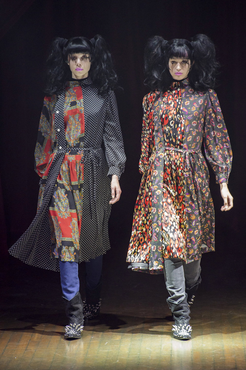 Junya Watanabe时装系列褶皱丁香花卉印花褶皱连衣裙采用夹克設計-1.jpg