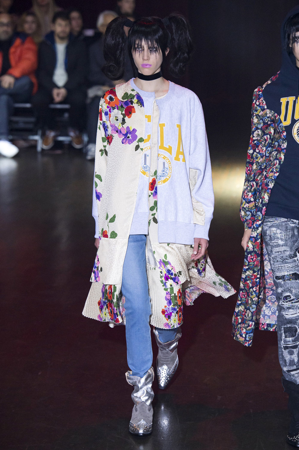 Junya Watanabe时装系列褶皱丁香花卉印花褶皱连衣裙采用夹克設計-16.jpg