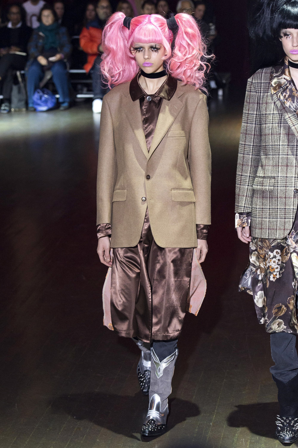 Junya Watanabe时装系列褶皱丁香花卉印花褶皱连衣裙采用夹克設計-39.jpg
