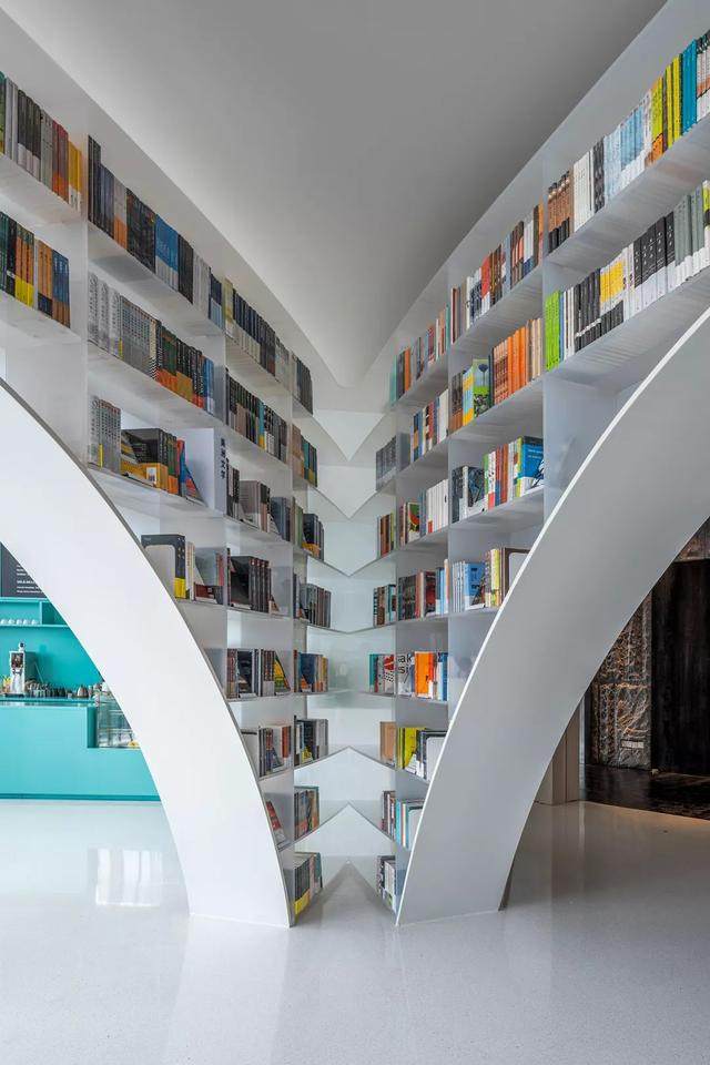 上海现国内最高的书店，可在云中读书-19.jpg