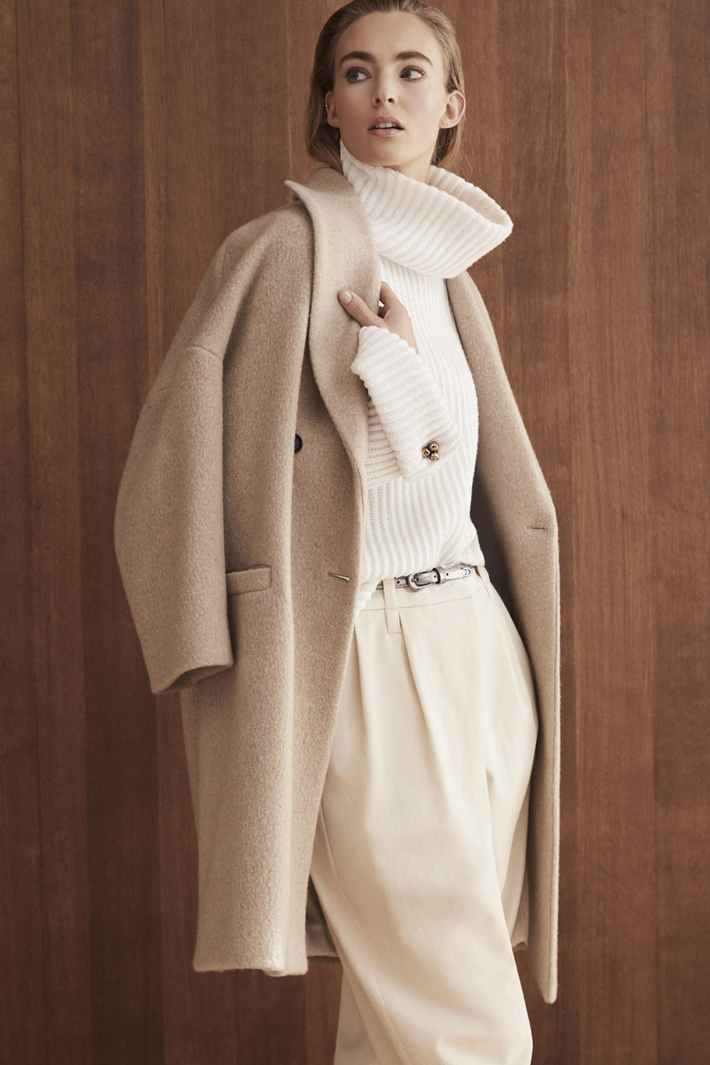 Brunello Cucinelli时装系列质地模仿的皮草配有前卫的羊毛背心-1.jpg