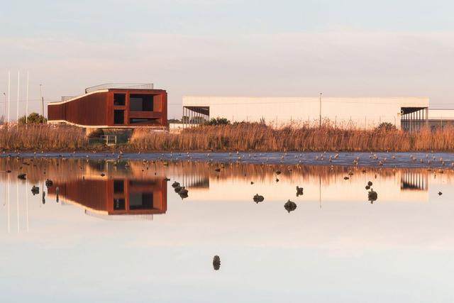 葡萄牙Aveiro湿地公园瞭望台——老船厂的精彩转型-1.jpg