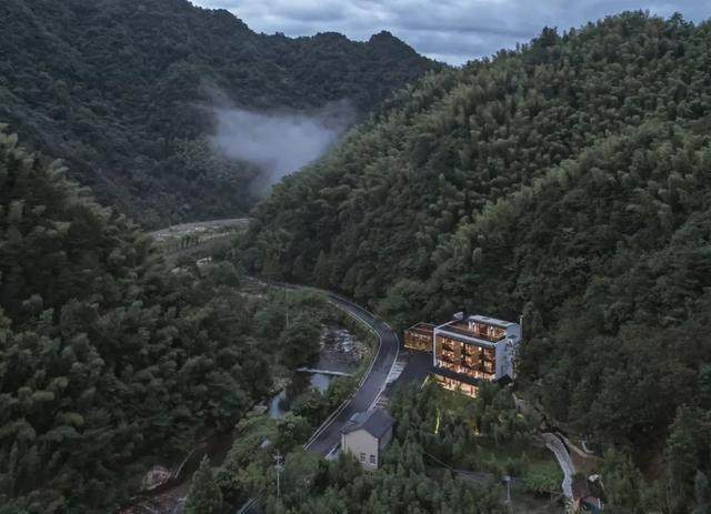 有叙事感的空间序列 | 鱼乐山房-3.jpg