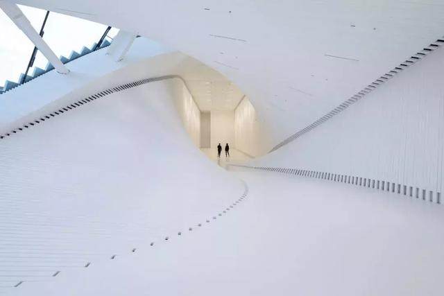 BIG新作‘扭曲博物馆’，一座可栖居的艺术桥梁-9.jpg