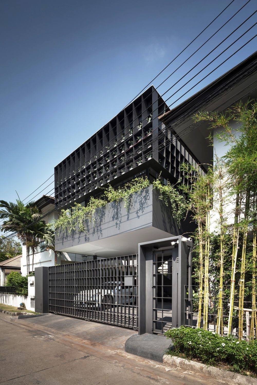 泰国别墅精选--Flower Cage House  Anonym_2_Front_facade2.jpg