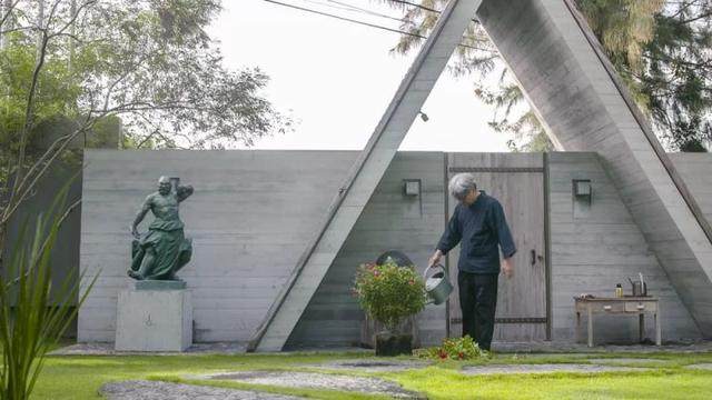 他花6年造一栋三角形別墅空间，业界惊叹：这样的房子，100年也不过时-23.jpg