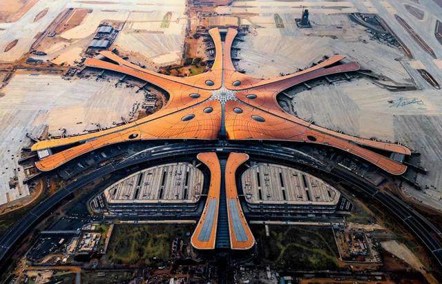 凤凰展翅“新七大奇迹”之首的北京大兴国际机场的設計智造-7.jpg