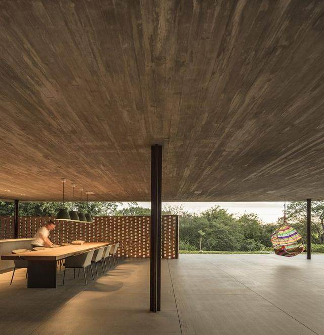 绿色屋顶下的流动空间——Planar住宅空间，巴西-14.jpg