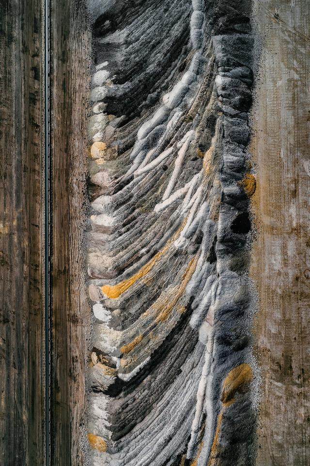 “煤矿”摄影系列：俯拍褐煤矿的壮观景象-3.jpg