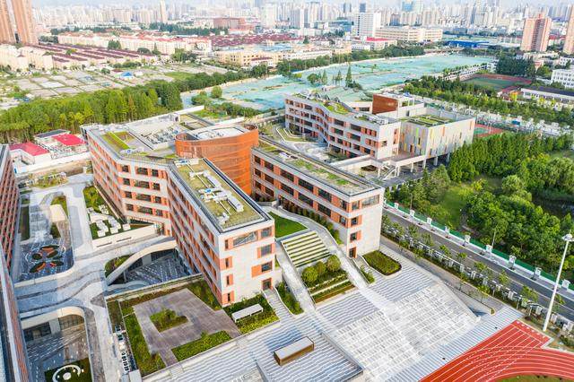 上海托马斯实验學校——一座走班制的人文科技校园-2.jpg
