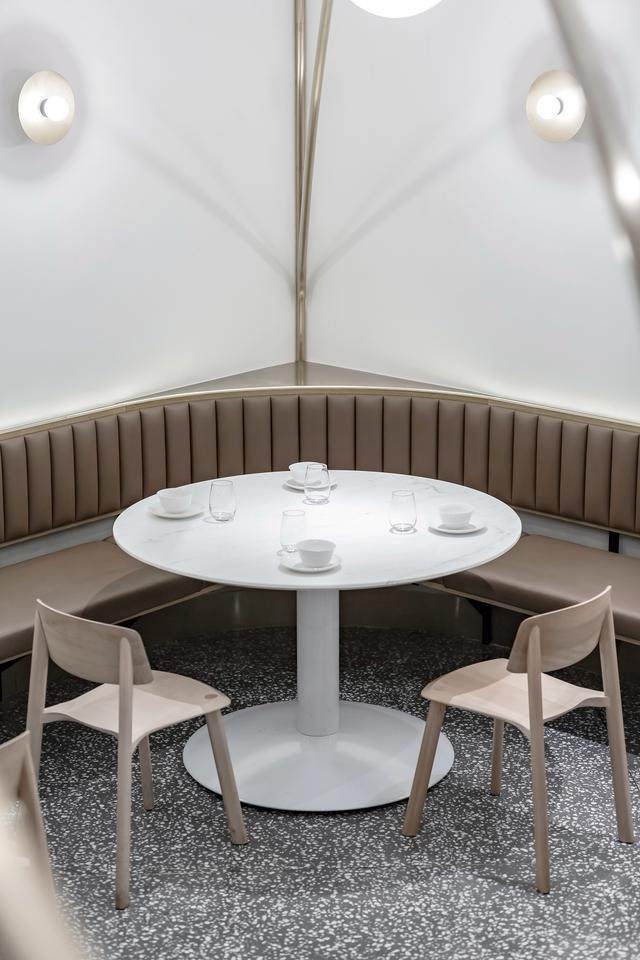 古鲁奇公司丨点点一品，十字拱顶下的茶餐廳-5.jpg