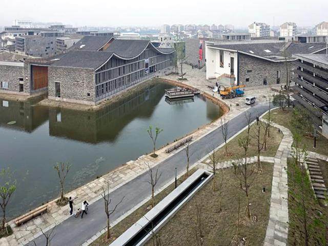 杭州中国美术学院I 极富争议的校园建築，超多人打卡，很少人能懂-2.jpg