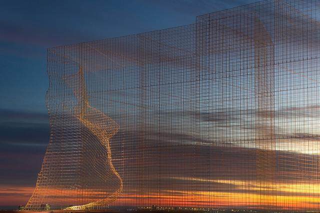 在满与空之间不停变化的可塑张力——“边界”艺术装置，巴塞罗那-4.jpg