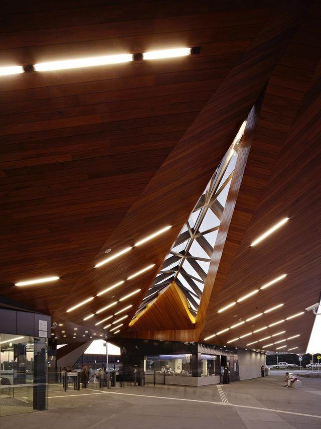 折叠式的立面——南莫朗铁路支线车站，墨尔本-8.jpg