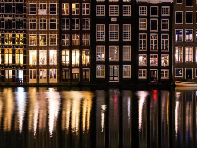 阿姆斯特丹·水岸新城I 船主最爱，经济危机下催生出的新式运河屋-13.jpg