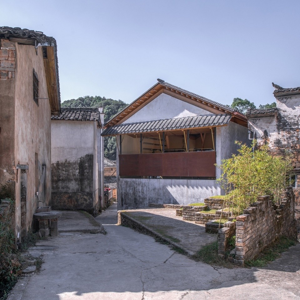 022-t-roof-nan-cafe-in-taoyuan-village-qimen-china-by-atelier-lai-960x960.jpg