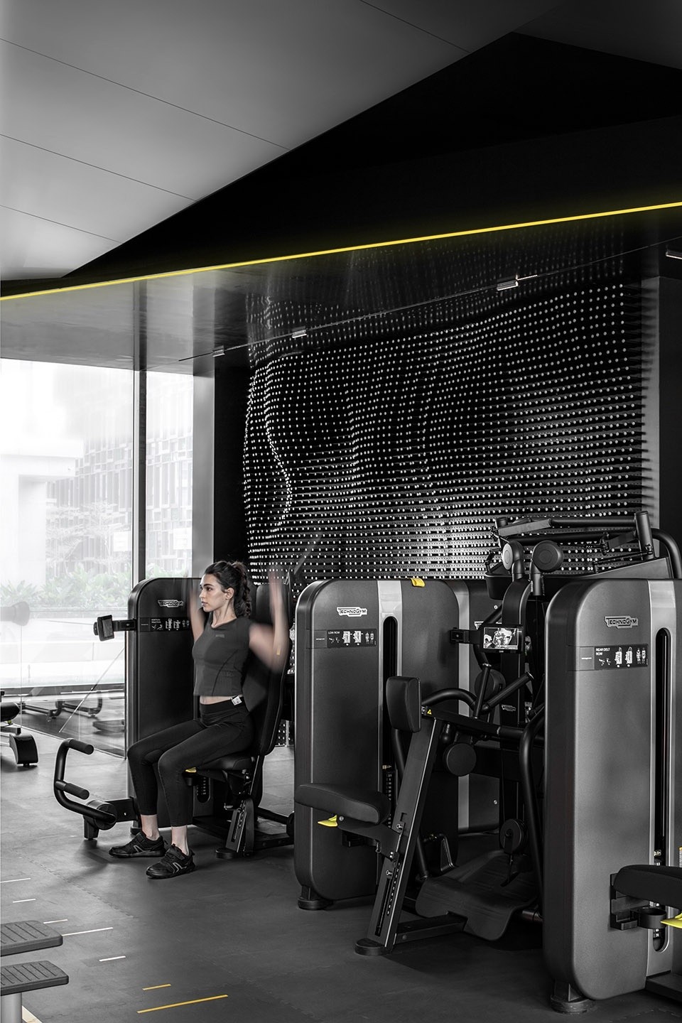 029-fusion-fitness-q-plex-premium-club-china-by-pone-architecture-960x1440.jpg